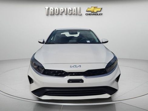 Used 2023 Kia Forte LXS w/ LXS Technology Package FWD image 8