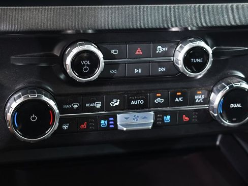 Used 2026 Ford F350 Platinum AWD/4WD image 29