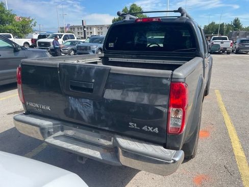Used 2012 Nissan Frontier SL w/ Moonroof Pkg AWD/4WD image 6