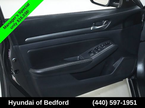 Used 2024 Nissan Altima 2.5 S FWD image 16