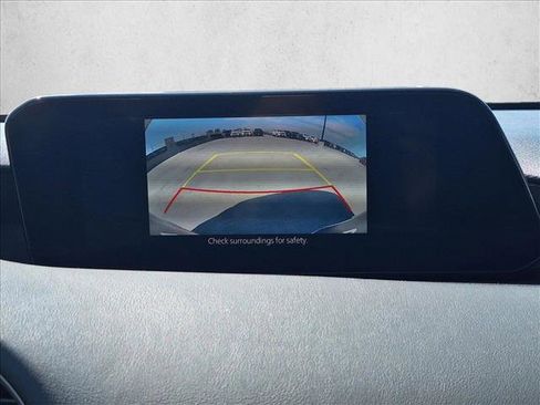 Used 2020 MAZDA MAZDA3 Hatchback image 13