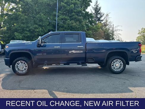 Used 2022 Chevrolet Silverado 3500 High Country w/ Technology Package AWD/4WD image 2