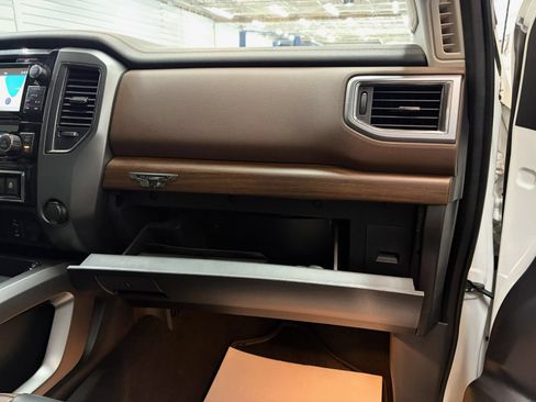 Used 2017 Nissan Titan Platinum Reserve AWD/4WD image 25