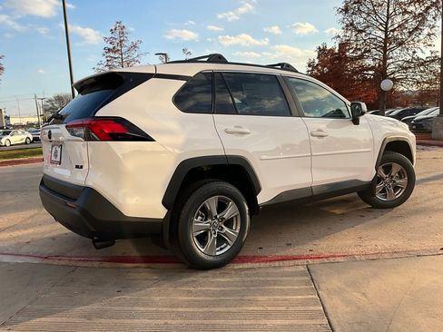 New 2025 Toyota RAV4 XLE image 5