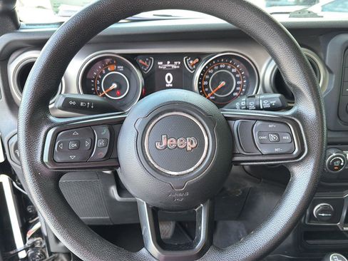 Used 2020 Jeep Wrangler Unlimited Sport AWD/4WD image 19