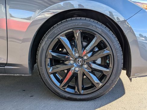 Used 2017 MAZDA MAZDA3 Grand Touring image 7