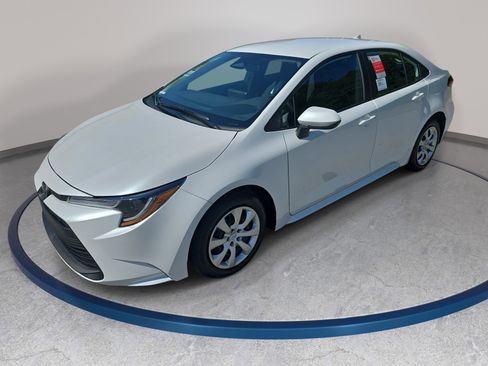 New 2026 Toyota Corolla LE FWD image 1