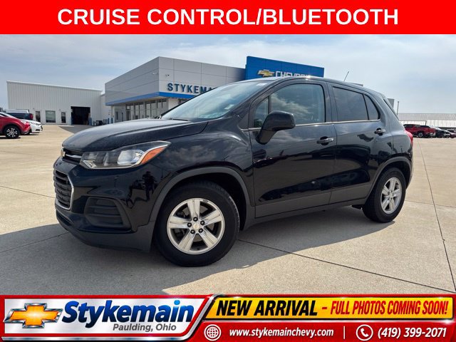 Used 2020 Chevrolet Trax LS w/ Tint and Cruise Package FWD image 1