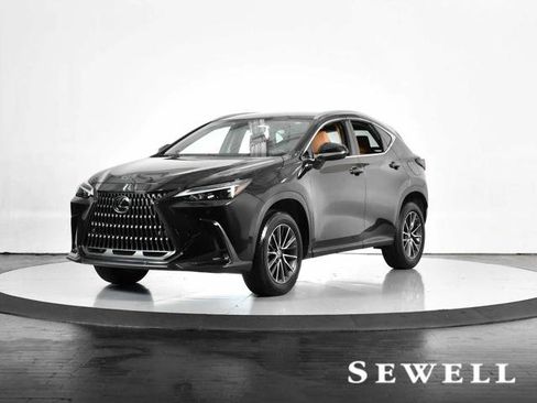 Certified 2025 Lexus NX 250 FWD w/ Accessory Package (Z1) image 1