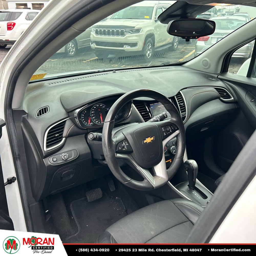 Used 2021 Chevrolet Trax LT w/ Driver Confidence Package FWD image 14