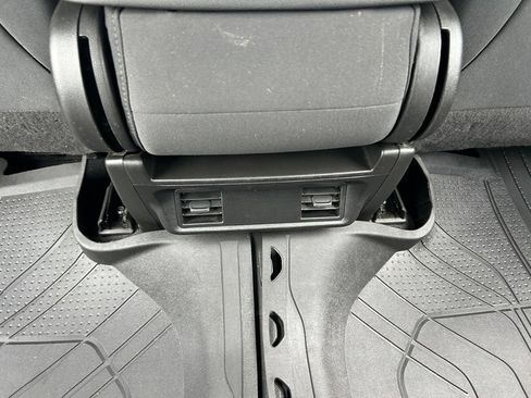 Used 2021 Chevrolet Silverado 1500 Custom RWD image 31