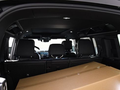 New 2026 Land Rover Defender 110 S AWD/4WD image 25