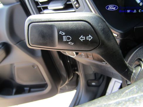 Certified 2025 Ford Escape Platinum AWD/4WD image 32