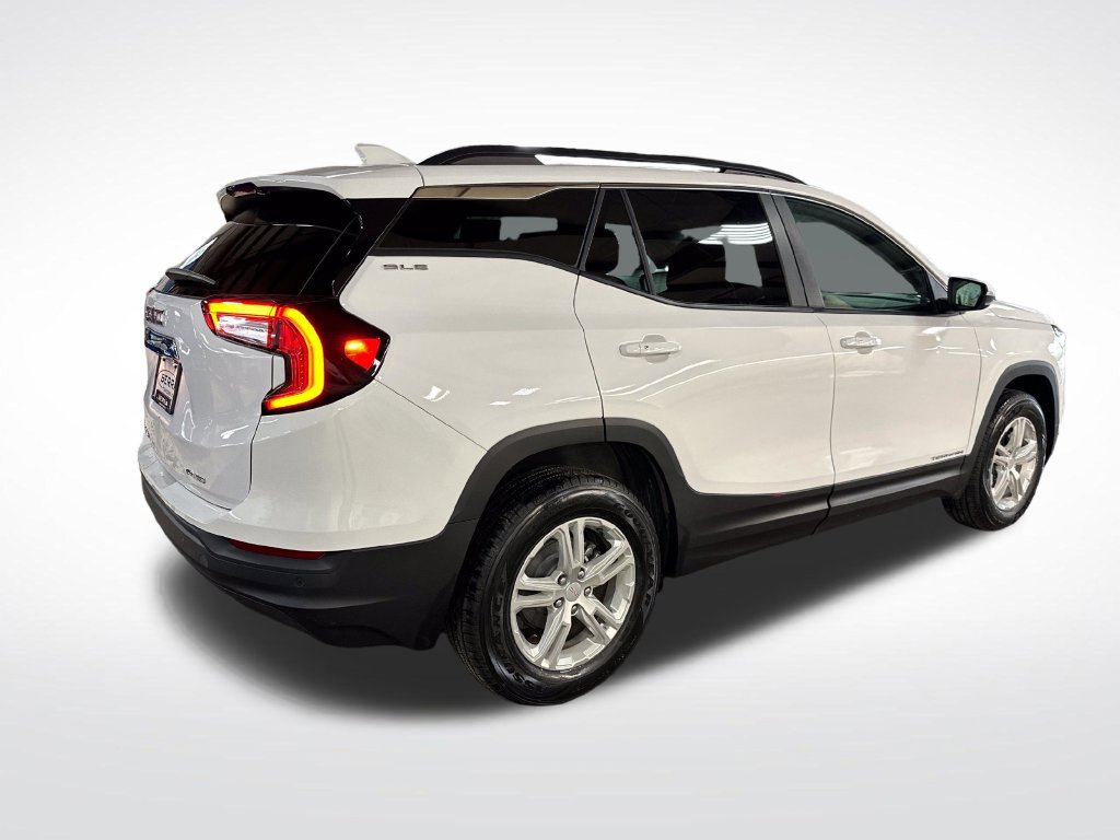 Used 2024 GMC Terrain SLE w/ Driver Convenience Package AWD/4WD image 5