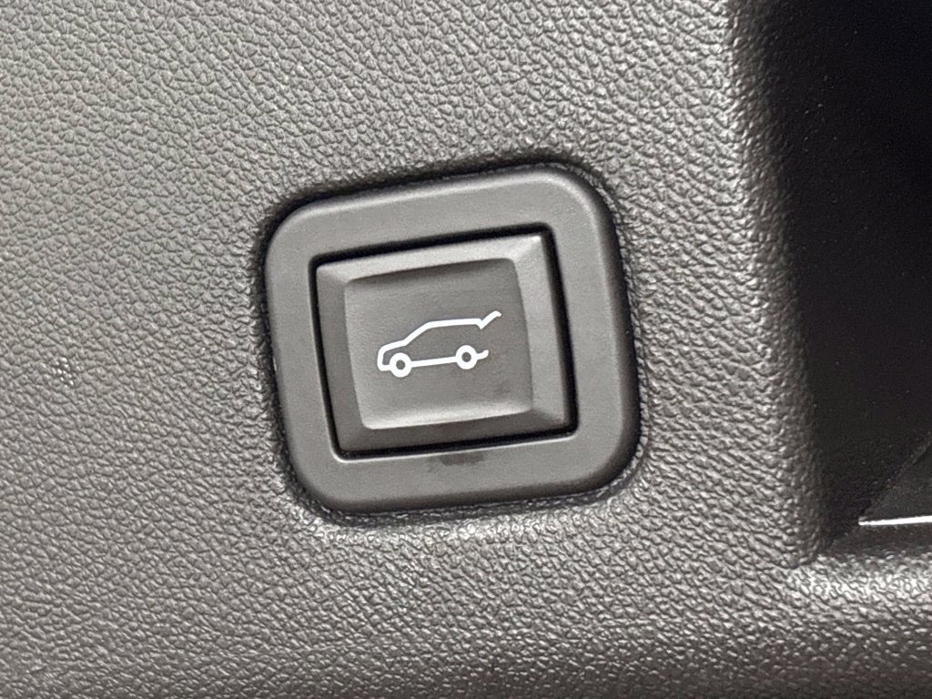Used 2024 Chevrolet Equinox LT w/ LPO, Floor Liner Package AWD/4WD image 15