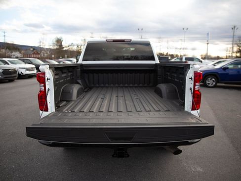 Certified 2024 Chevrolet Silverado 2500 Custom w/ Custom Value Package image 5