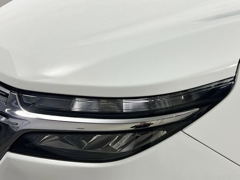 Used 2024 Chevrolet Equinox LS w/ LS Convenience Package image 11