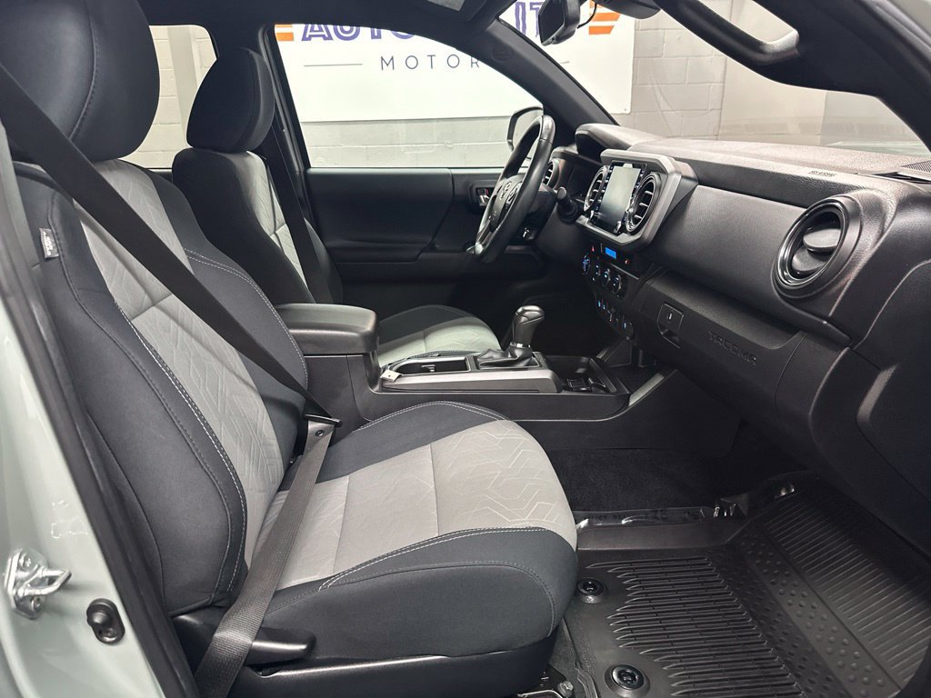 Used 2023 Toyota Tacoma TRD Sport w/ Technology Package AWD/4WD image 20