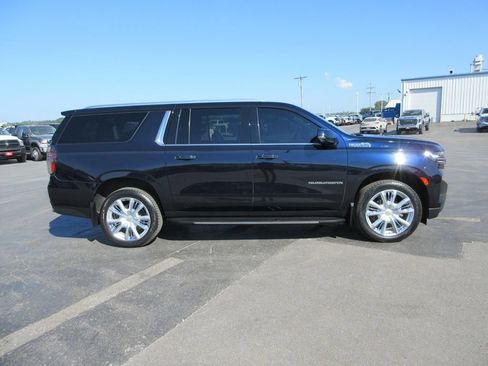 Certified 2023 Chevrolet Suburban High Country w/ Max Trailering Package AWD/4WD image 4