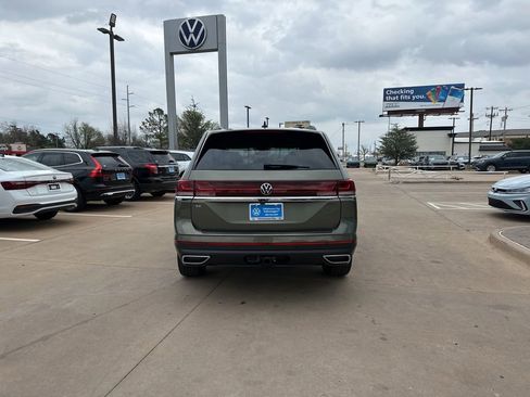 New 2026 Volkswagen Atlas SE FWD image 6