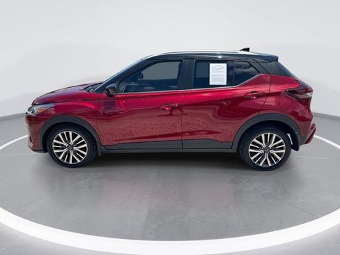 Used 2024 Nissan Kicks SV FWD image 9