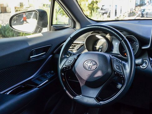 Certified 2021 Toyota C-HR Nightshade image 15