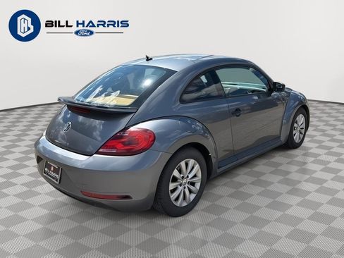 Used 2018 Volkswagen Beetle 2.0T S FWD image 5