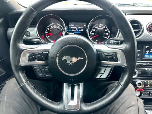 Used 2017 Ford Mustang GT w/ GT Performance Package RWD image 22