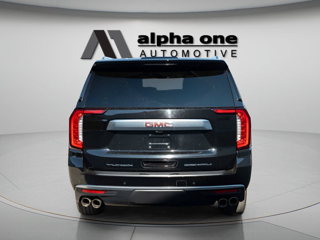 Used 2024 GMC Yukon XL Denali w/ Denali Reserve Package RWD image 8