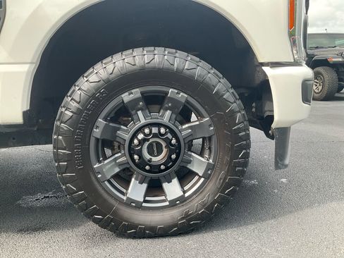 Certified 2023 Ford F250 Lariat w/ Sport Appearance Package AWD/4WD image 10