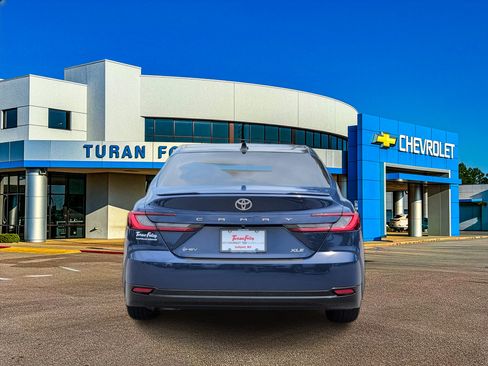 Used 2025 Toyota Camry XLE w/ Premium Package FWD image 4