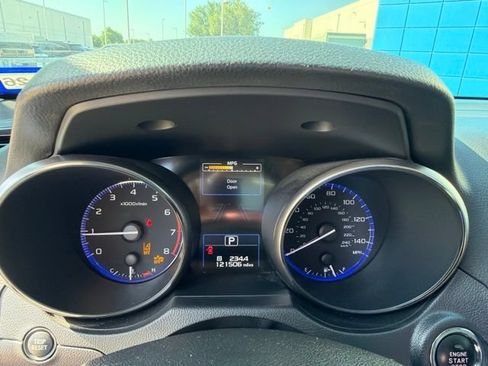 Used 2016 Subaru Outback 2.5i Limited AWD/4WD image 12