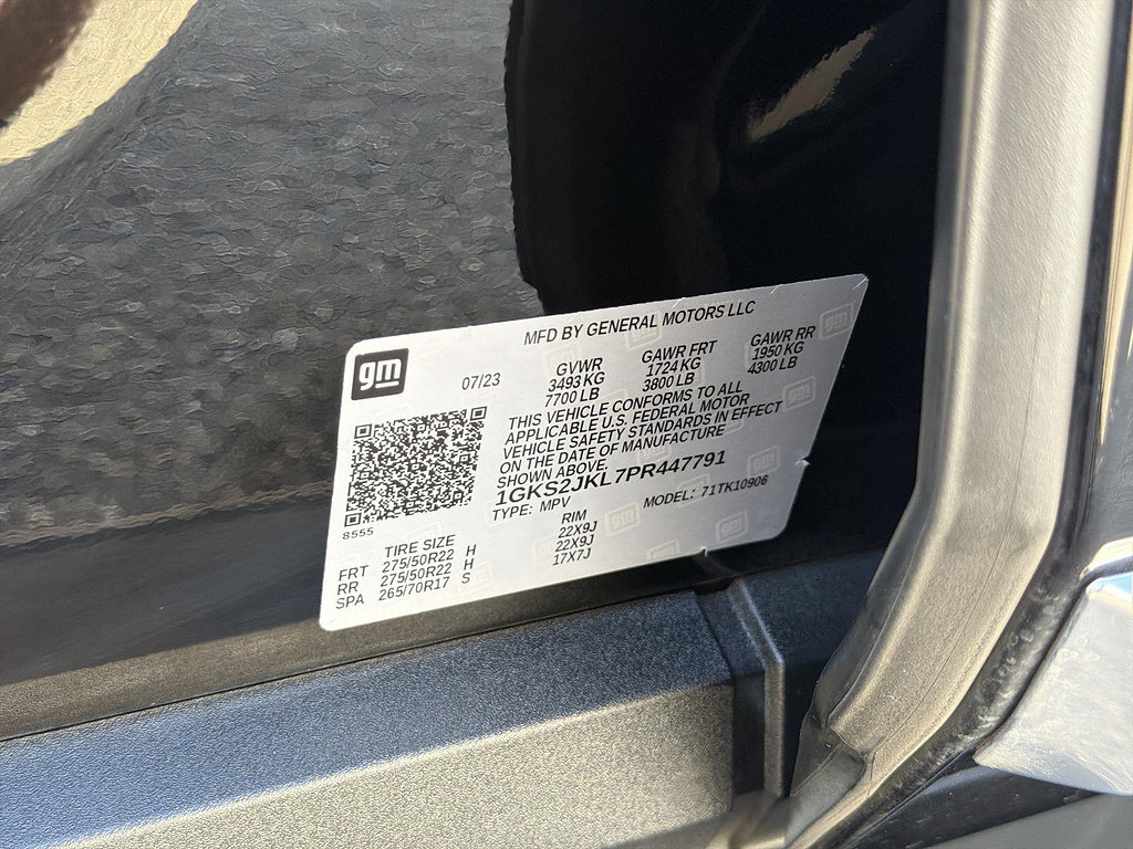 Used 2023 GMC Yukon XL Denali w/ LPO, Floor Liner Package AWD/4WD image 34
