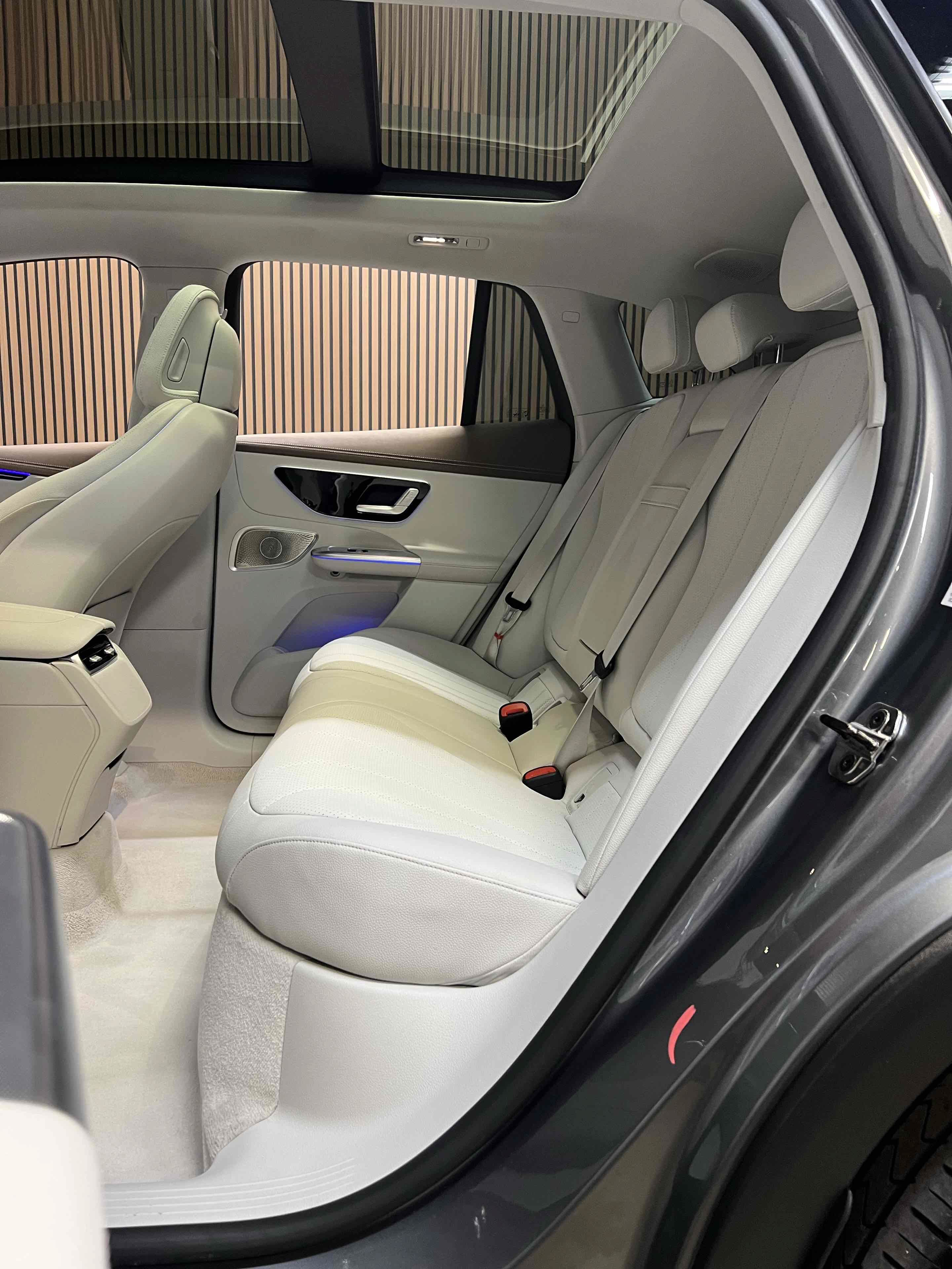 Used 2023 Mercedes-Benz EQE 350+ SUV w/ Exclusive Trim Package image 33