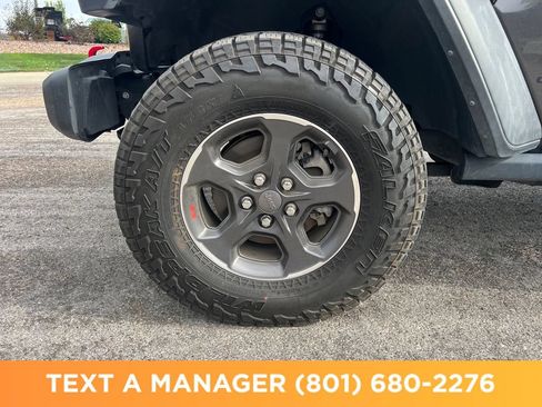 Used 2022 Jeep Gladiator Rubicon AWD/4WD image 9