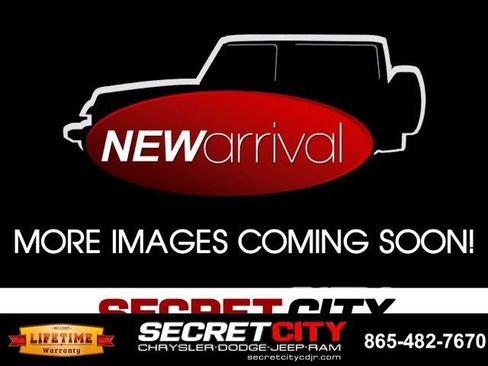 Used 2024 Nissan Sentra SV FWD image 20