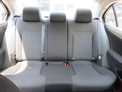 Used 2011 Volkswagen Jetta S FWD image 21