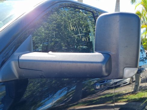 Used 2018 RAM 2500 Laramie w/ Sport Appearance Group AWD/4WD image 10