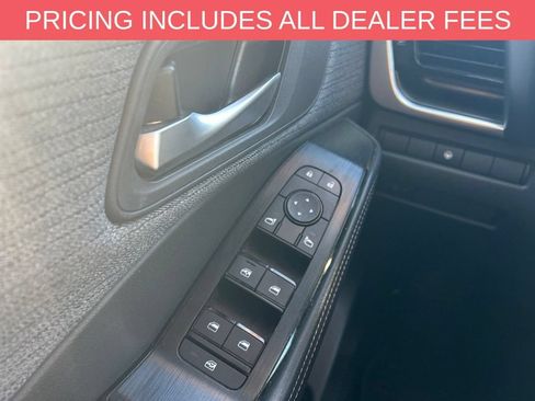 Used 2021 Nissan Rogue SV FWD image 12