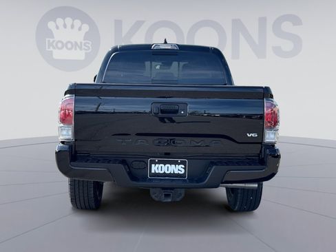 Used 2021 Toyota Tacoma TRD Sport AWD/4WD image 5