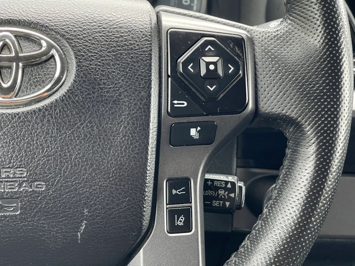 Used 2022 Toyota Tacoma TRD Off-Road RWD image 32