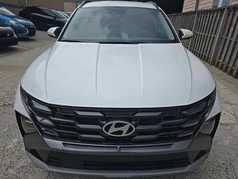 Used 2025 Hyundai Tucson SEL FWD image 1