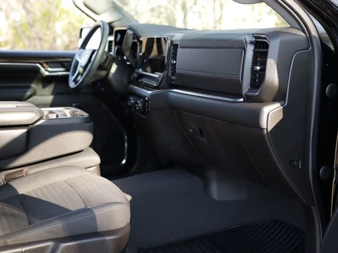 Used 2023 Chevrolet Silverado 1500 LT image 31