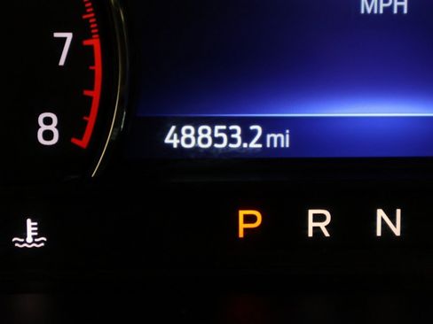 Used 2022 Ford Explorer XLT w/ Equipment Group 202A image 38