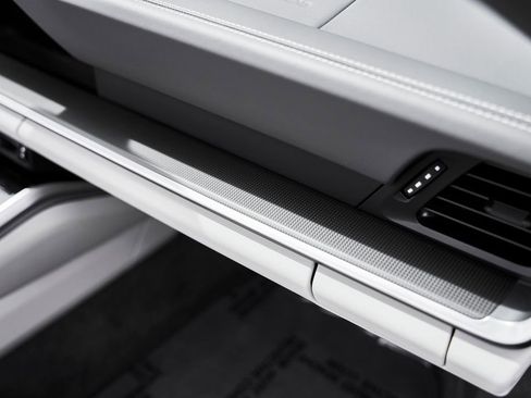 Used 2024 Porsche 911 Turbo S image 39