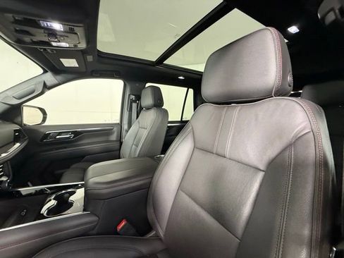 Used 2025 Chevrolet Tahoe RST w/ Comfort Package AWD/4WD image 17