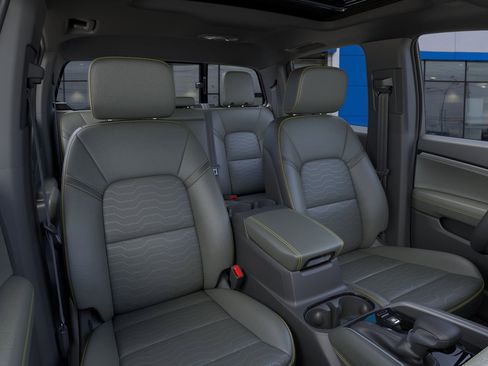 New 2026 Chevrolet Colorado ZR2 w/ Technology Package image 16