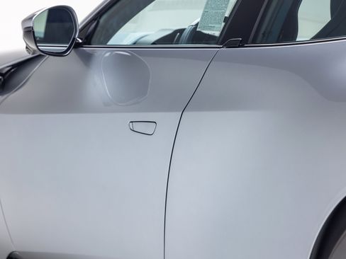 Certified 2025 Ferrari Purosangue AWD/4WD image 22