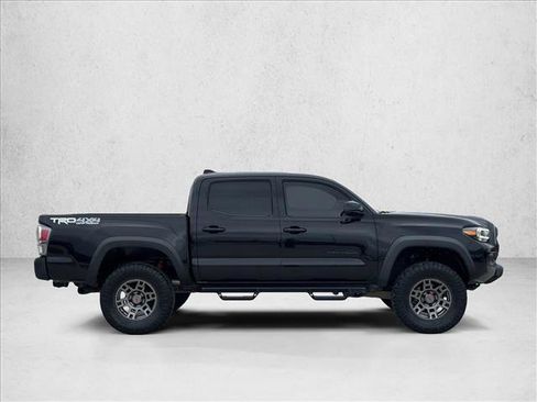 Used 2021 Toyota Tacoma TRD Off-Road image 4