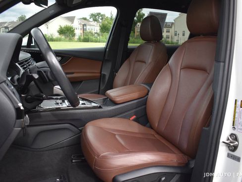 Used 2019 Audi Q7 3.0T Premium w/ Convenience Package AWD/4WD image 12